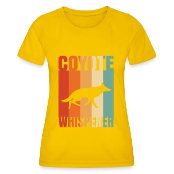 Coyote Hunting Coyote Jagen Geschenk - Frauen Funktions-T-Shirt - Eigelb - Vorne - AI Model Female 172 dark (172cm)
