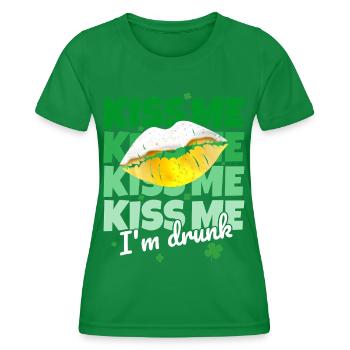 St. Patricks Day Kiss Me I m Drunk Spruch Lustig - Frauen Funktions-T-Shirt - Kelly Green - Vorne - AI Model Female 172 dark (172cm)