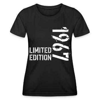LIMITIERTE EDITION 1967 - Frauen Funktions-T-Shirt - Schwarz - Vorne - AI Model Female 172 light (172cm)