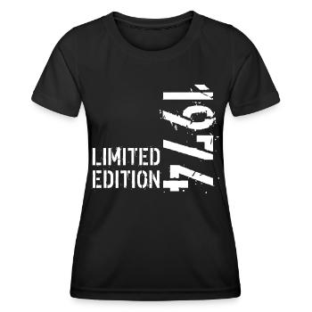 LIMITIERTE AUFLAGE 1974 - Frauen Funktions-T-Shirt - Schwarz - Vorne - AI Model Female 172 light (172cm)