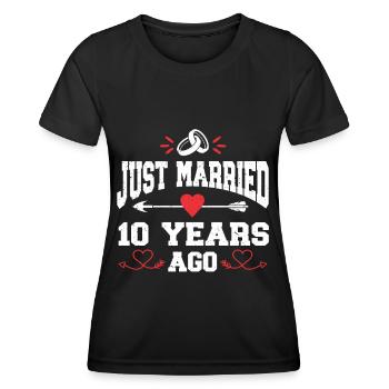 Just Married 10 Years Ago 10th Wedding Anniversary - Frauen Funktions-T-Shirt - Schwarz - Vorne - AI Model Female 172 light (172cm)