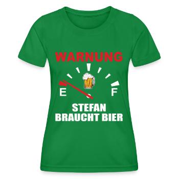 Warning – Stefan needs beer! - Women's Functional T-Shirt - kelly green - Front - AI Model Female 172 dark (172cm)