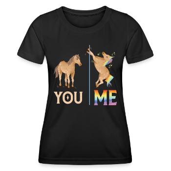 Lustige LGBTQ - Frauen Funktions-T-Shirt - Schwarz - Vorne - AI Model Female 172 light (172cm)