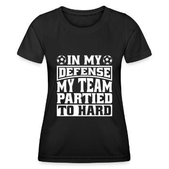 Entraîneur de football drôle dans ma défense - T-shirt sport Femme - noir - Devant - AI Model Female 172 light (172cm)