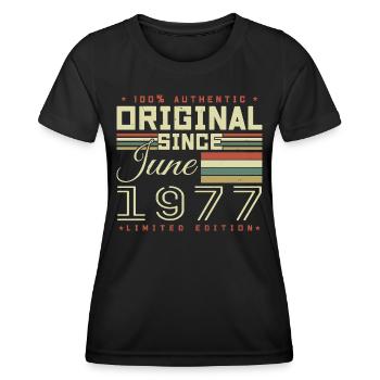 Cadeau Anniversaire Juin 1977, Gift June 1977 - T-shirt sport Femme - noir - Devant - AI Model Female 172 light (172cm)