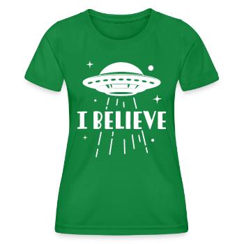 Ich glaube - Frauen Funktions-T-Shirt - Kelly Green - Vorne - AI Model Female 172 dark (172cm)