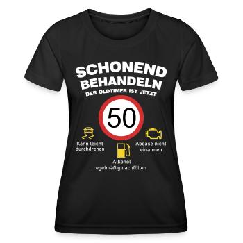 Der Oldtimer wird 50 Jahre alt Auto Sprüche - Frauen Funktions-T-Shirt - Schwarz - Vorne - AI Model Female 172 light (172cm)