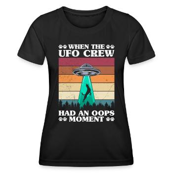 Malinois UFO CREW HAD AN OOPS MOMENT Lustiges - Frauen Funktions-T-Shirt - Schwarz - Vorne - AI Model Female 172 light (172cm)