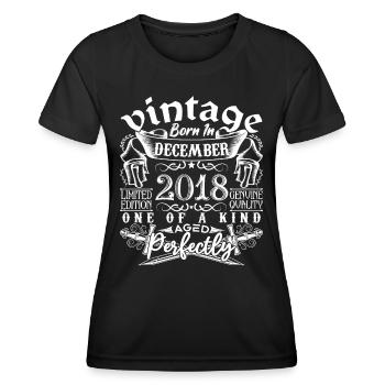 2018 Dezember 2018 Jubiläum Dezember 2018 - Frauen Funktions-T-Shirt - Schwarz - Vorne - AI Model Female 172 light (172cm)