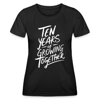 10 ans de vie commune - 10e anniversaire de mariage - T-shirt sport Femme - noir - Devant - AI Model Female 172 light (172cm)