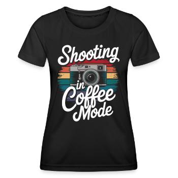 Photographe en mode café, prise de vue - T-shirt sport Femme - noir - Devant - AI Model Female 172 light (172cm)