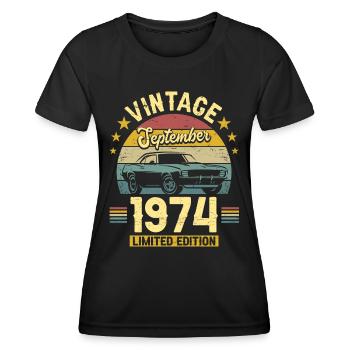 Septembre 1974 Voiture 50ème Anniversaire - T-shirt sport Femme - noir - Devant - AI Model Female 172 light (172cm)