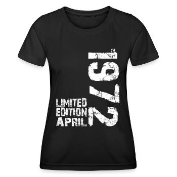 1972 April Geburtstag T-Shirt Retro - Frauen Funktions-T-Shirt - Schwarz - Vorne - AI Model Female 172 light (172cm)
