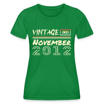 legendär seit November 2012 - November 2012 - Frauen Funktions-T-Shirt - Kelly Green - Vorne - AI Model Female 172 dark (172cm)