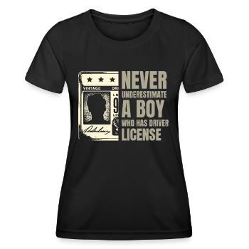 Ne sous-estimez jamais un garçon qui a un permis de conduire - T-shirt sport Femme - noir - Devant - AI Model Female 172 light (172cm)
