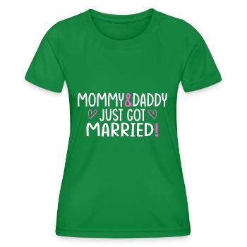 Just Got Married - Frauen Funktions-T-Shirt - Kelly Green - Vorne - AI Model Female 172 dark (172cm)