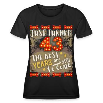 43. Geburtstag 43 Jahre alt Vintage-Design, Spruch - Frauen Funktions-T-Shirt - Schwarz - Vorne - AI Model Female 172 light (172cm)