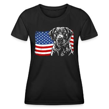 Chesapeake Bay Retriever America Flag Dogs - Women's Functional T-Shirt - black - Front - AI Model Female 172 light (172cm)