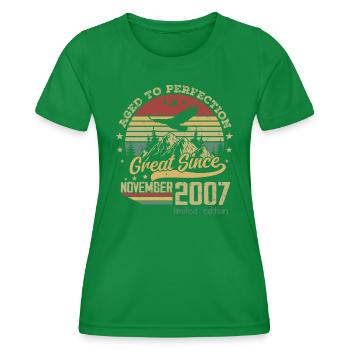 17 Year Old Aged to Perfection Born: November 2007 - Women's Functional T-Shirt - kelly green - Front - AI Model Female 172 dark (172cm)