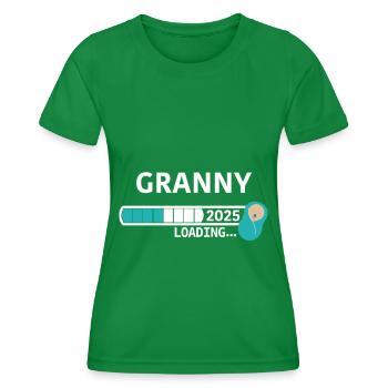 Granny 2025 / Grandmother 2025 - Frauen Funktions-T-Shirt - Kelly Green - Vorne - AI Model Female 172 dark (172cm)