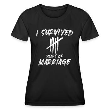 I Survived 5 Years of Marriage Funny - Women's Functional T-Shirt - black - Front - AI Model Female 172 light (172cm)