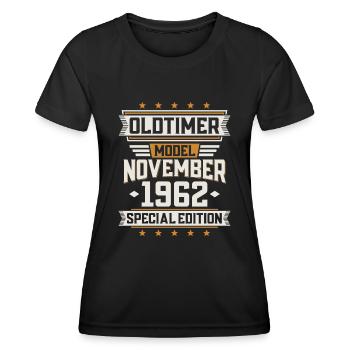 Novembre vintage 1962 anniversaire de voiture classique - T-shirt sport Femme - noir - Devant - AI Model Female 172 light (172cm)