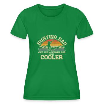 Jagdsport Dad Normaler Vater Nur Cooler Papa - Frauen Funktions-T-Shirt - Kelly Green - Vorne - AI Model Female 172 dark (172cm)