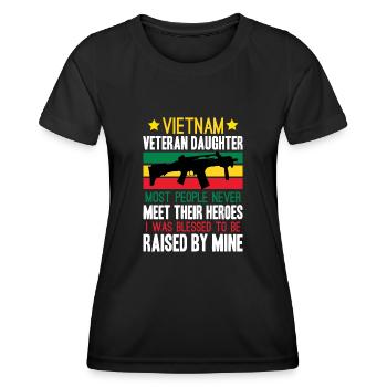 Fière fille d’un vétéran du Vietnam - T-shirt sport Femme - noir - Devant - AI Model Female 172 light (172cm)