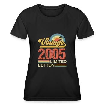 2005 - Frauen Funktions-T-Shirt - Schwarz - Vorne - AI Model Female 172 light (172cm)