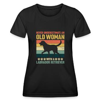 Unterschätzen Sie niemals eine alte Frau mit einem Labrador R - Frauen Funktions-T-Shirt - Schwarz - Vorne - AI Model Female 172 light (172cm)