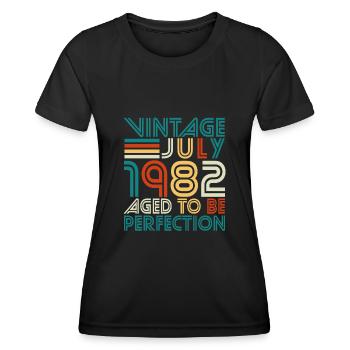 Vintage Perfektion im Juli 1982 - Frauen Funktions-T-Shirt - Schwarz - Vorne - AI Model Female 172 light (172cm)