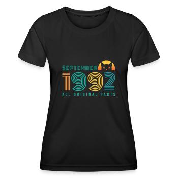 1992 anniversaire Naissances En septembre 1992 Retro Kat - T-shirt sport Femme - noir - Devant - AI Model Female 172 light (172cm)