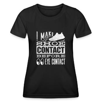 J’établis un contact avec la chaussure avant le contact visuel - T-shirt sport Femme - noir - Devant - AI Model Female 172 light (172cm)