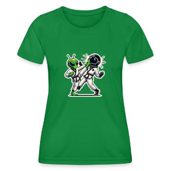 Alien vs Astronaut Karate Kampf - Frauen Funktions-T-Shirt - Kelly Green - Vorne - AI Model Female 172 dark (172cm)