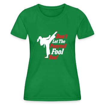 Ne vous laissez pas tromper par la queue de cheval ! Karaté Femme - T-shirt sport Femme - vert - Devant - AI Model Female 172 dark (172cm)