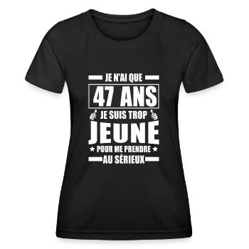j'ai 47 ans / cadeau anniversaire 47 ans - T-shirt sport Femme - noir - Devant - AI Model Female 172 light (172cm)