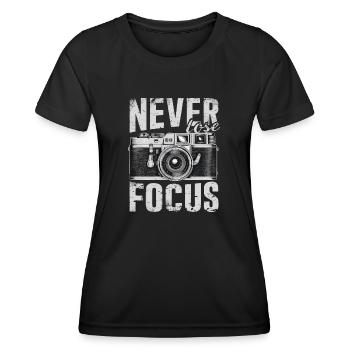 Ne perdez jamais votre concentration - T-shirt sport Femme - noir - Devant - AI Model Female 172 light (172cm)