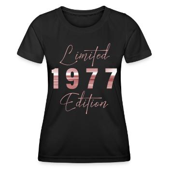 Minimalist Limited 1977 Edition Geburtstag Pastel - Frauen Funktions-T-Shirt - Schwarz - Vorne - AI Model Female 172 light (172cm)