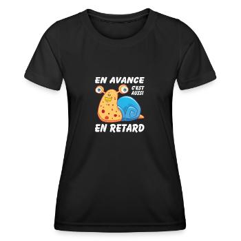 En avance c'est aussi en retard - T-shirt sport Femme - noir - Devant - AI Model Female 172 light (172cm)