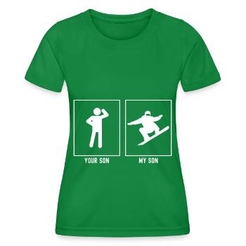 Dein Sohn - Mein Sohn - Snowboarden bergauf - Frauen Funktions-T-Shirt - Kelly Green - Vorne - AI Model Female 172 dark (172cm)