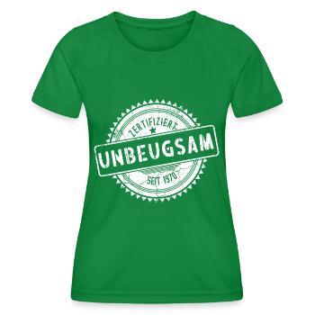Zertifiziert Unbeugsam Seit 1970 Slogan Stolz - Frauen Funktions-T-Shirt - Kelly Green - Vorne - AI Model Female 172 dark (172cm)