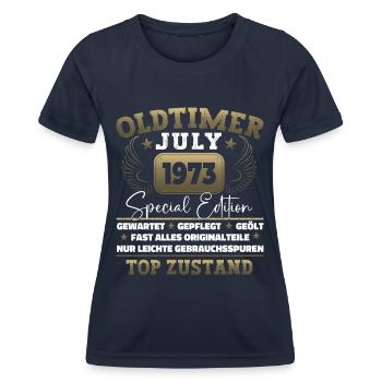 Oldtimer Juli 1973 49. Geburtstag Geschenk Herren - Frauen Funktions-T-Shirt - Navy - Vorne - AI Model Female 172 light (172cm)