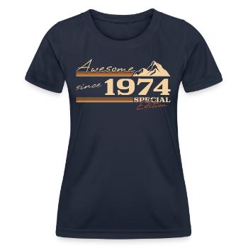 Berge 1974 Jahrgang Geburtstagsgeschenk - Frauen Funktions-T-Shirt - Navy - Vorne - AI Model Female 172 light (172cm)