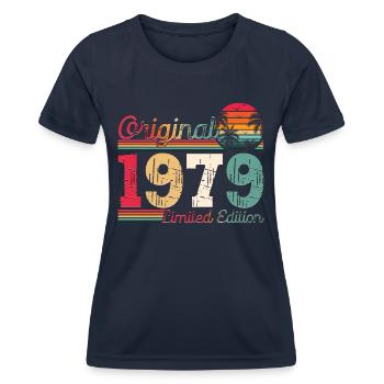 Born 1979 44th birthday Gift man/ woman - Women's Functional T-Shirt - navy - Front - AI Model Female 172 light (172cm)