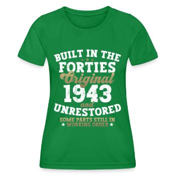 Built in the forties 1943 79. Geburtstag Herren - Frauen Funktions-T-Shirt - Kelly Green - Vorne - AI Model Female 172 dark (172cm)