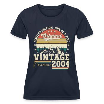 Cadeau original du 18e anniversaire de novembre 2004 - T-shirt sport Femme - bleu marine - Devant - AI Model Female 172 light (172cm)