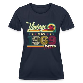 Millésime Mai 1969 Cru 1969 Anniversaire 1969 - T-shirt sport Femme - bleu marine - Devant - AI Model Female 172 light (172cm)