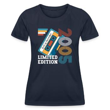 18. Geburtstag November Jahrgang 2005 Kassette - Frauen Funktions-T-Shirt - Navy - Vorne - AI Model Female 172 light (172cm)