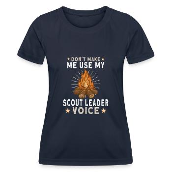 Scout Camping Outdoor Campfire Hiking Backpacking - Frauen Funktions-T-Shirt - Navy - Vorne - AI Model Female 172 light (172cm)