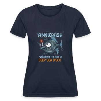 Pêche à la lotte sous l’eau en haute mer - T-shirt sport Femme - bleu marine - Devant - AI Model Female 172 light (172cm)
